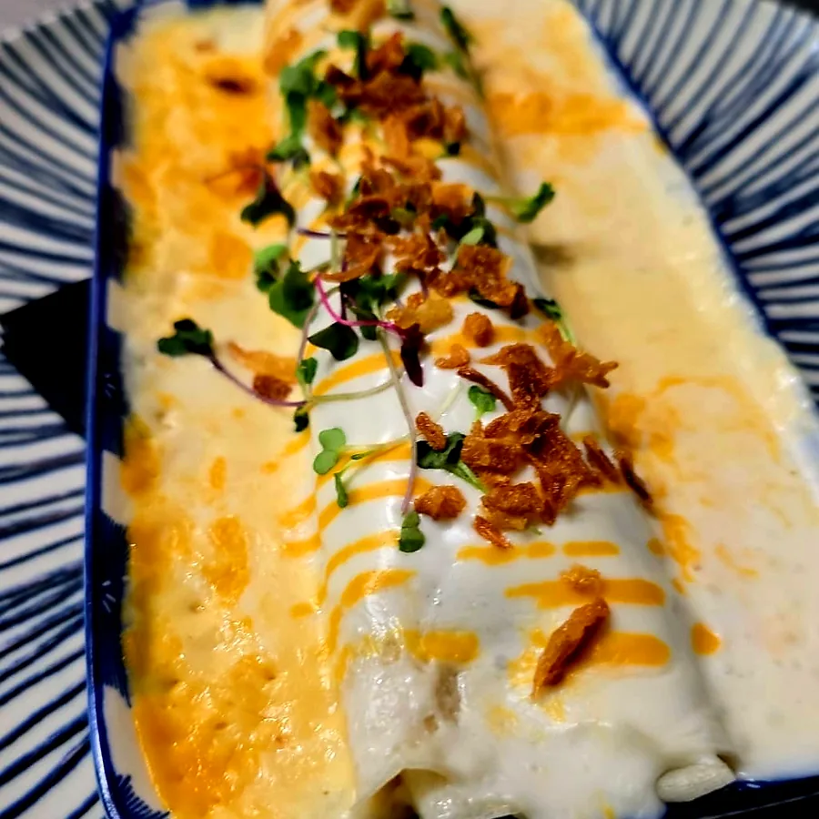 XL CANNELLONI WITH RICOTTA CHEESE, PINE NUTS AND PRAWNS