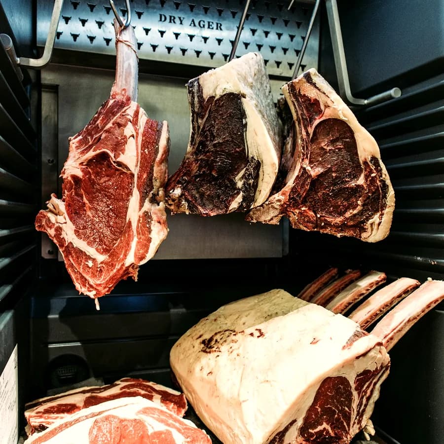 DRY AGE COW STICK (1 KG).