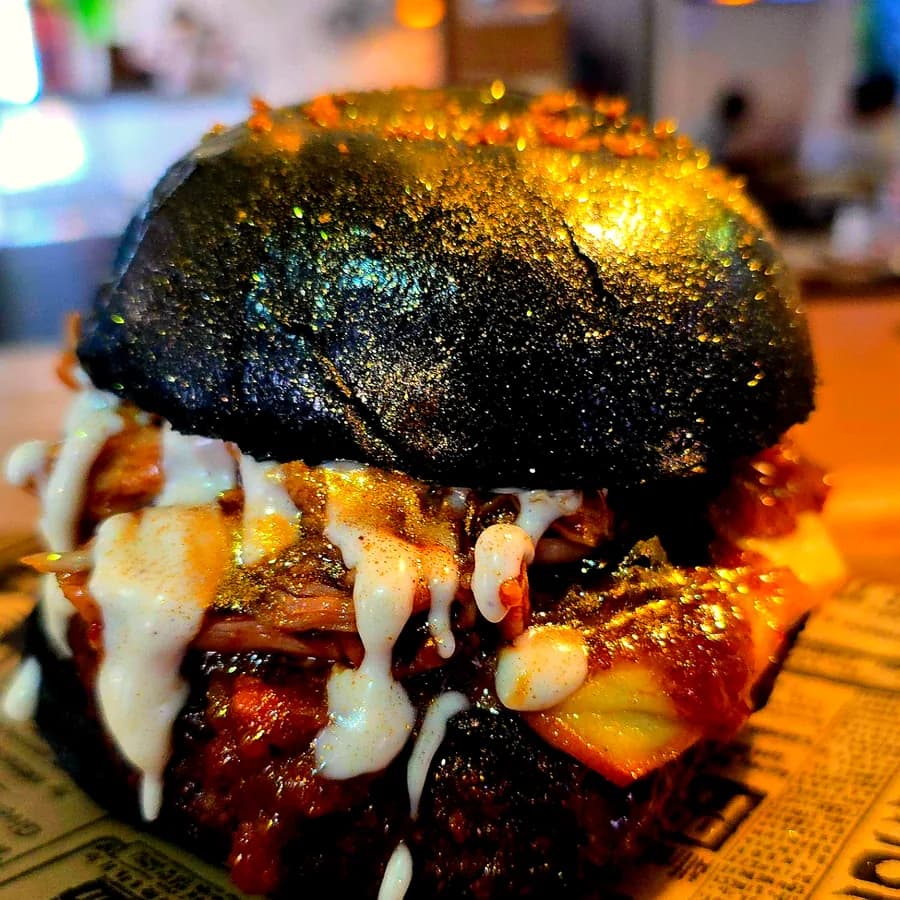 GOLD PEREJIL BURGER