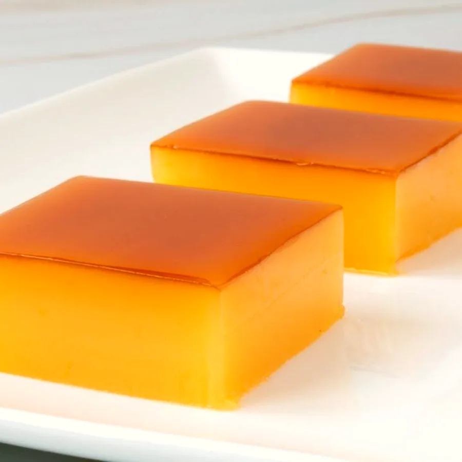 Tocino de Cielo Tart (egg custard)