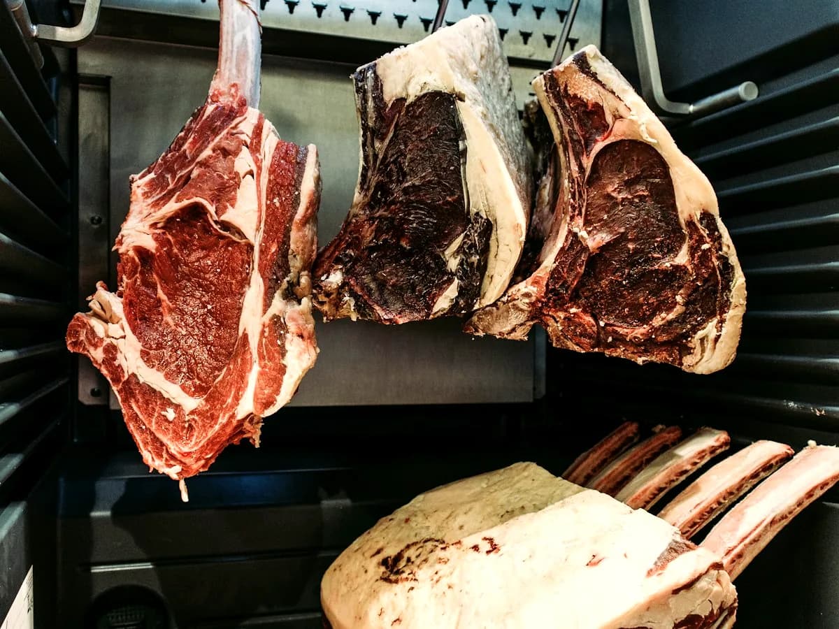 DRY AGE COW STICK (1 KG).