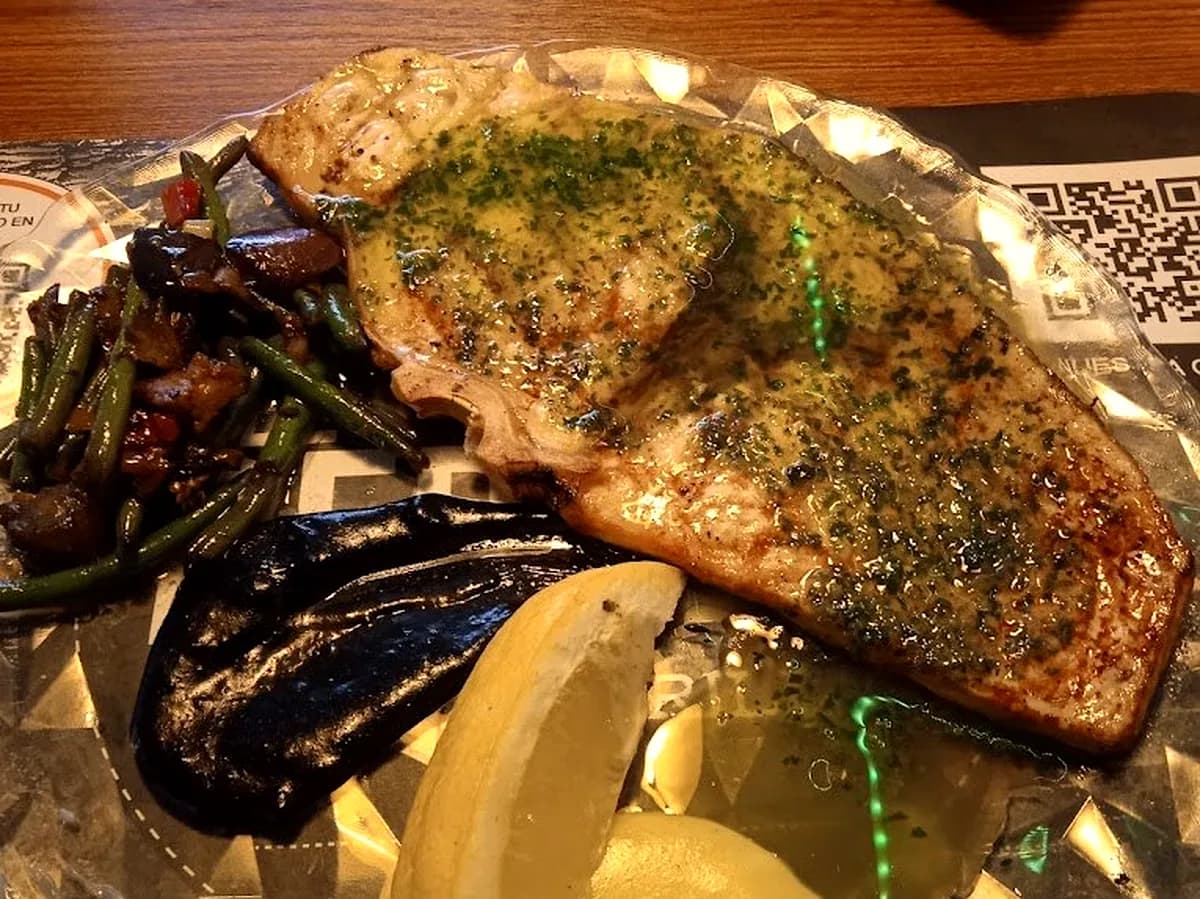 GRILLED LARGE SWORDFISH FILLET