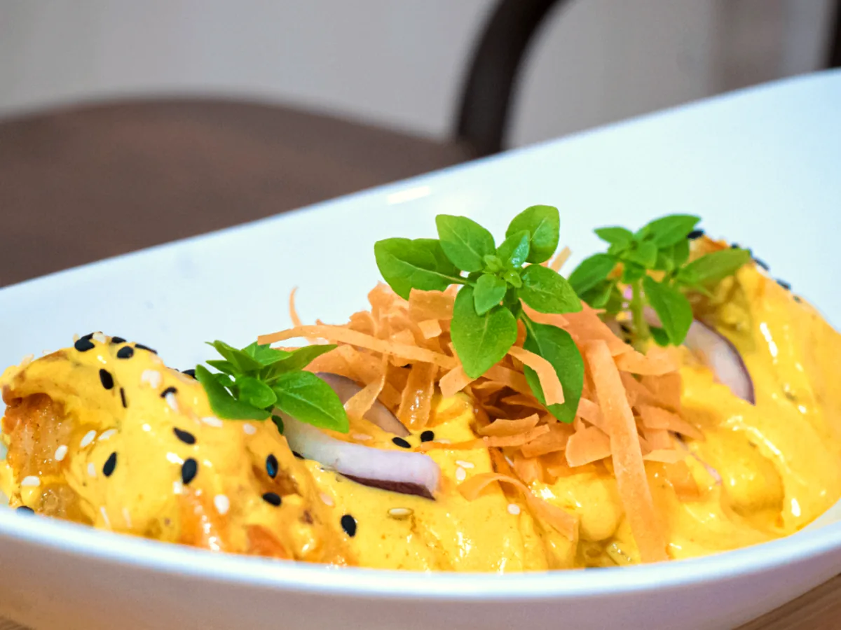 PRAWN GYOSAS WITH CURRY
