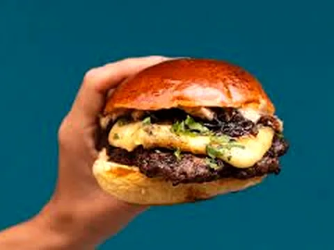 AGED BEEF BURGER
