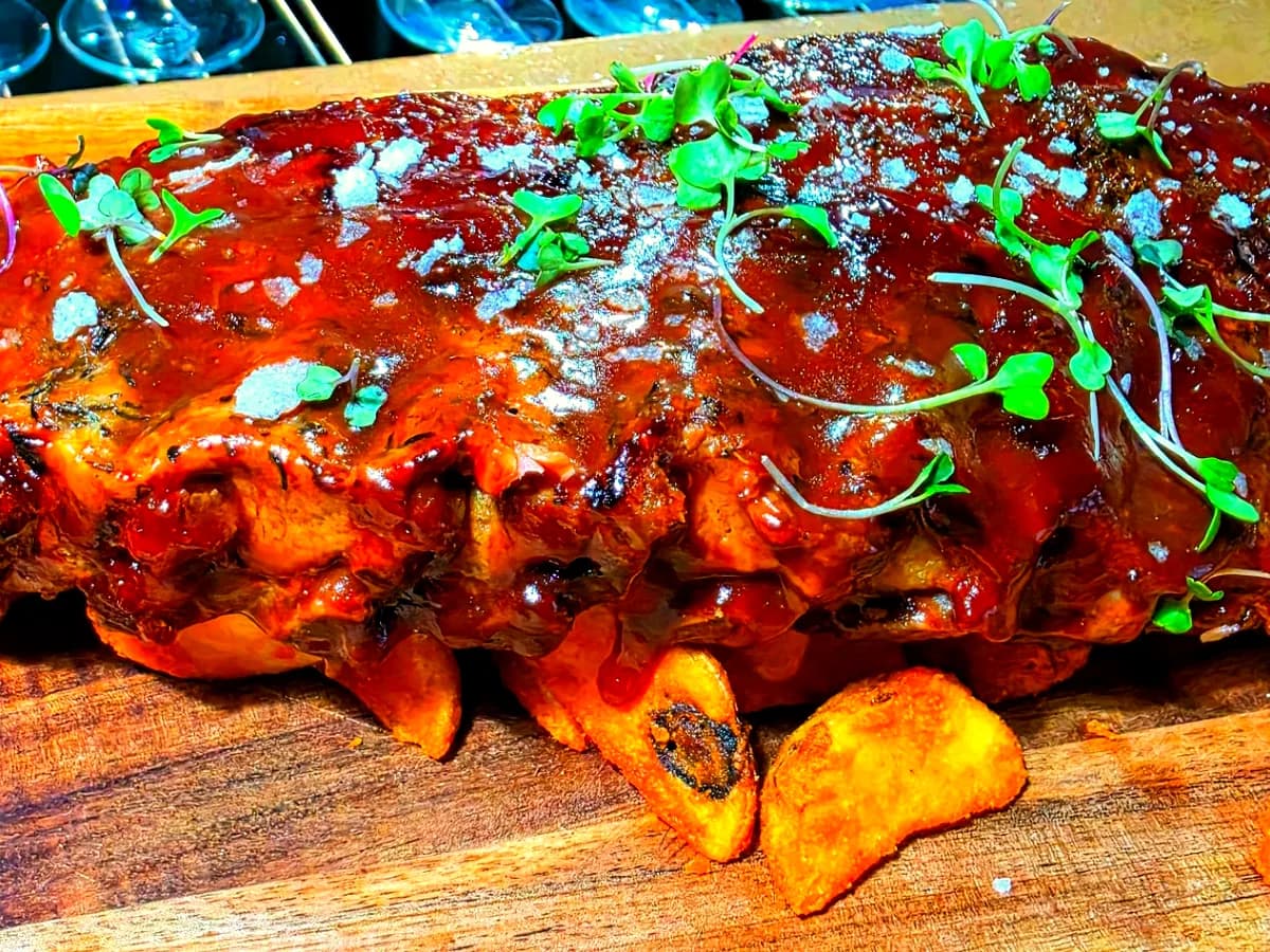 GRILLED PORK RIBS STRIP